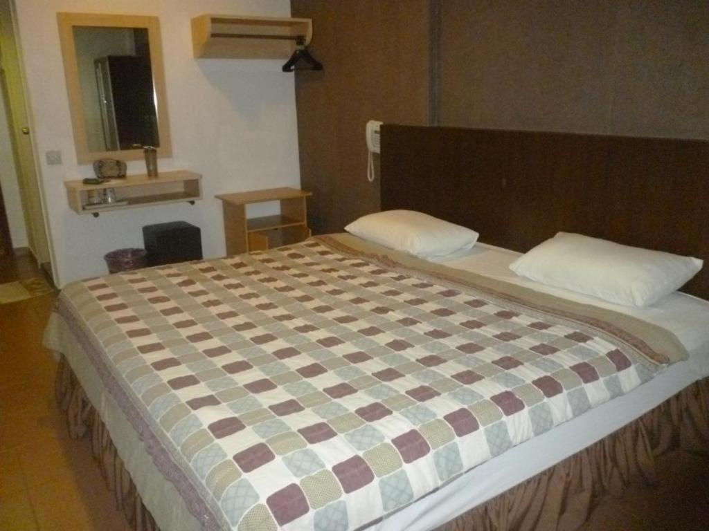 G Six Hotel Sitiawan Esterno foto