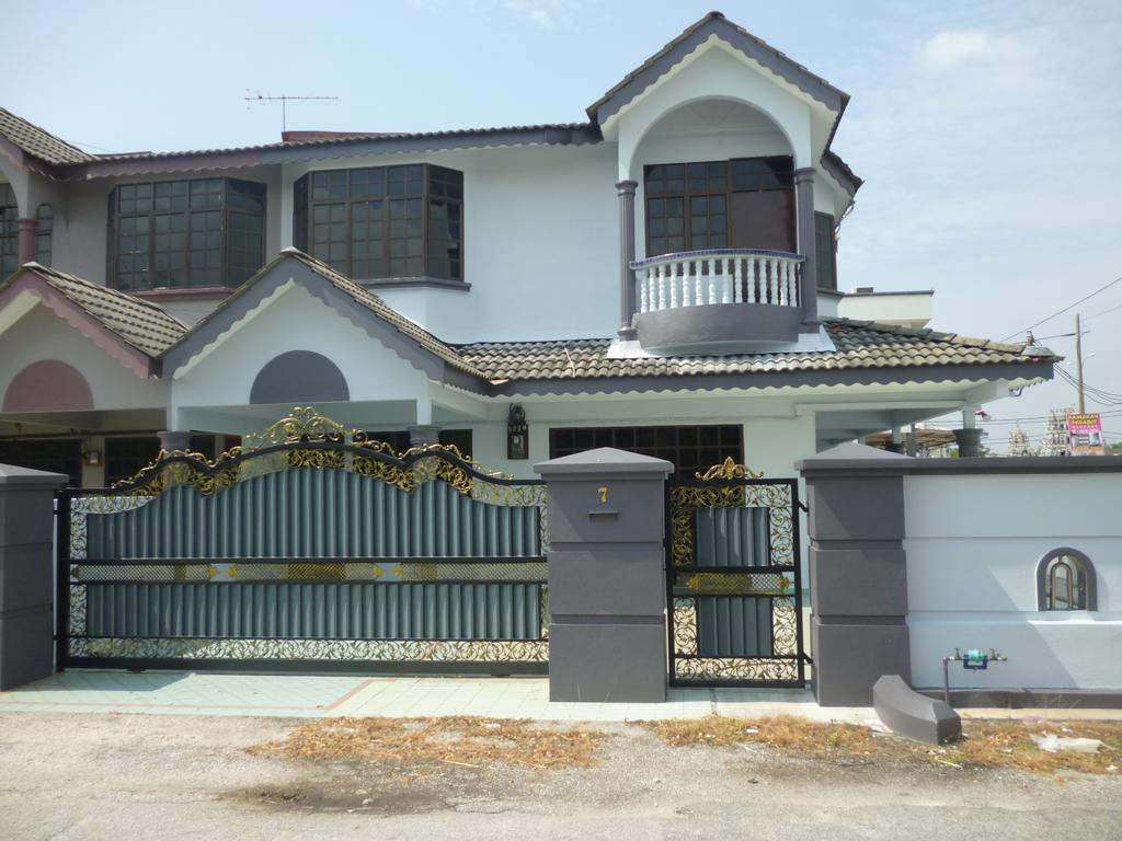 G Six Hotel Sitiawan Esterno foto