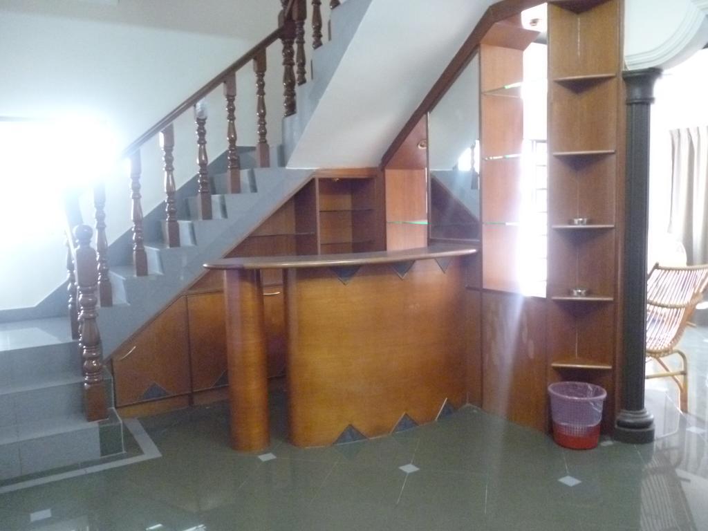 G Six Hotel Sitiawan Esterno foto